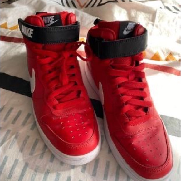 Red Nike Court Borough Mid Womens size 8 - Picture 3 of 4